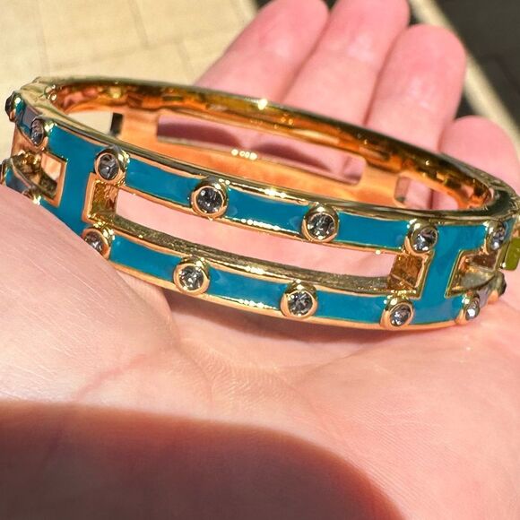 J. CREW Teal blue green Enamel with crystals hinge cuff gold tone 6.75 - Picture 4 of 5
